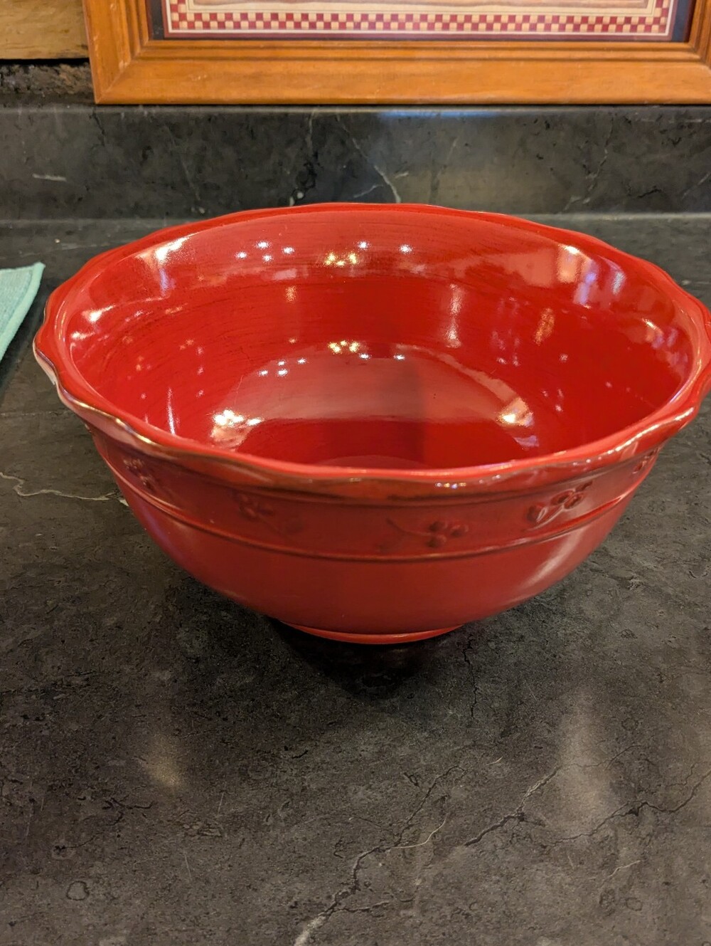 Country Kitchen Red Bowls & Floral Lidded Sugar Bowl 3-Piece Lot - Picture 6 of 10